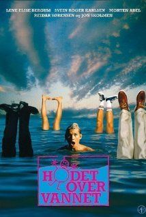 Nyakig a vízben (1993) online film