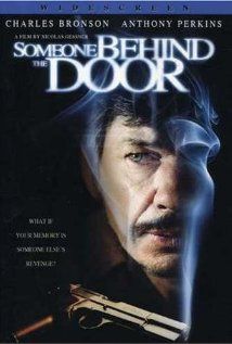 Valaki az ajtó mögött (1971) online film